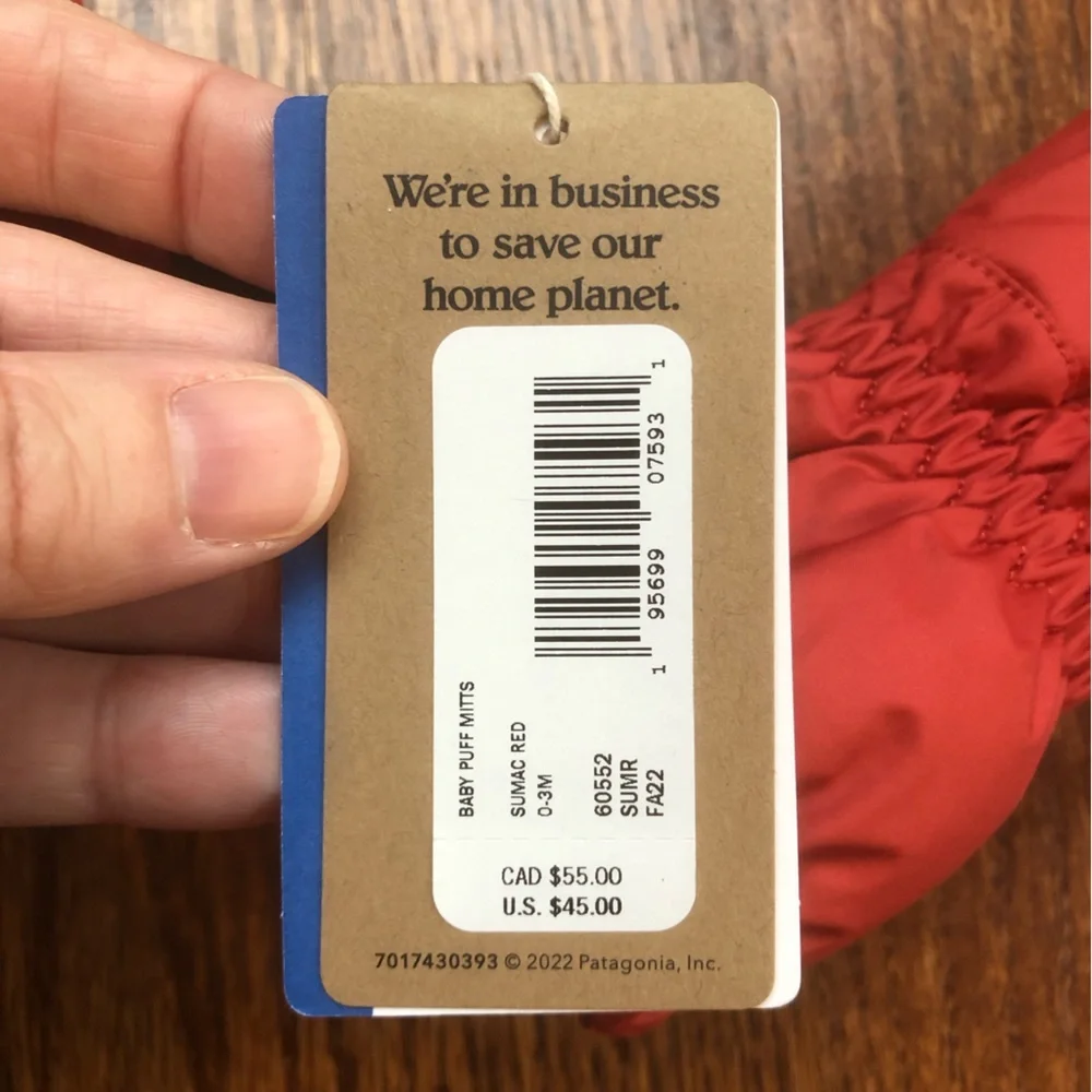 NEW Patagonia Baby Puff Mittens 0-3 Months